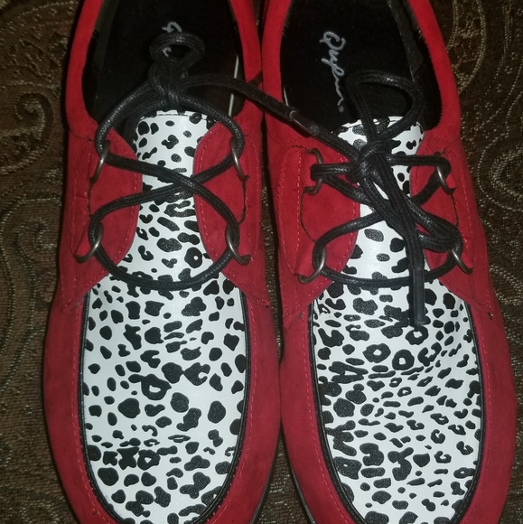 Red suede loafers - Picture 4 of 5